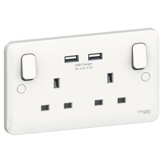 LWM TWIN 13A SOCKET WITH 2 X USB OUTLETS